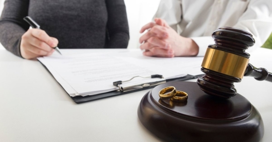 individuals getting a divorce